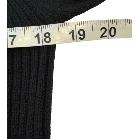 WHBM Women’s Small Black Lightweight Zipper Back Oversized Sweater - Picture 4 of 7